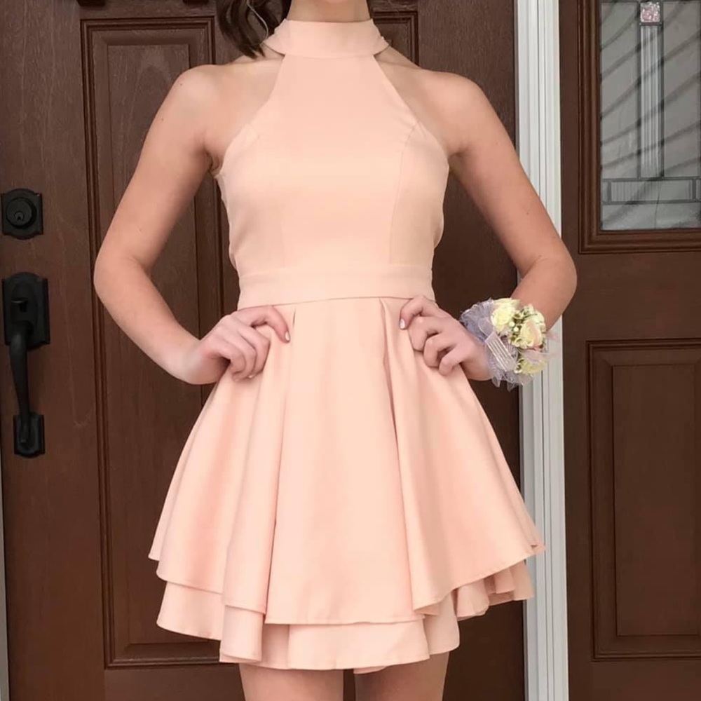 Lulu’s Nude Hoco Dress